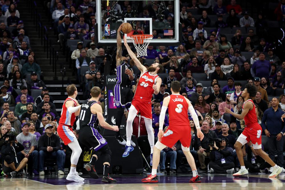 中稳居头名 中稳居头名