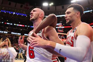 谁也不肯松 谁也不肯松