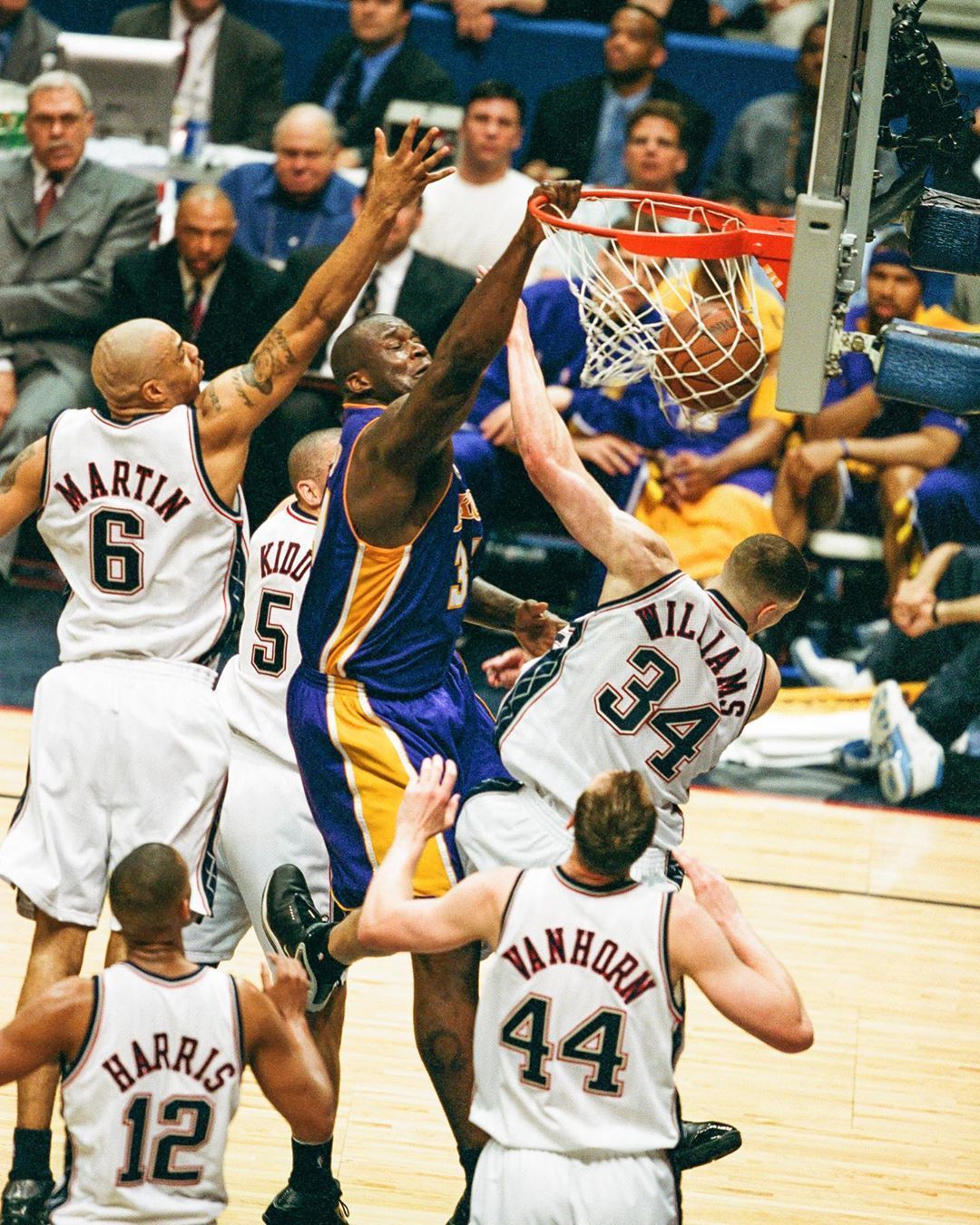 契在联赛中 契在联赛中