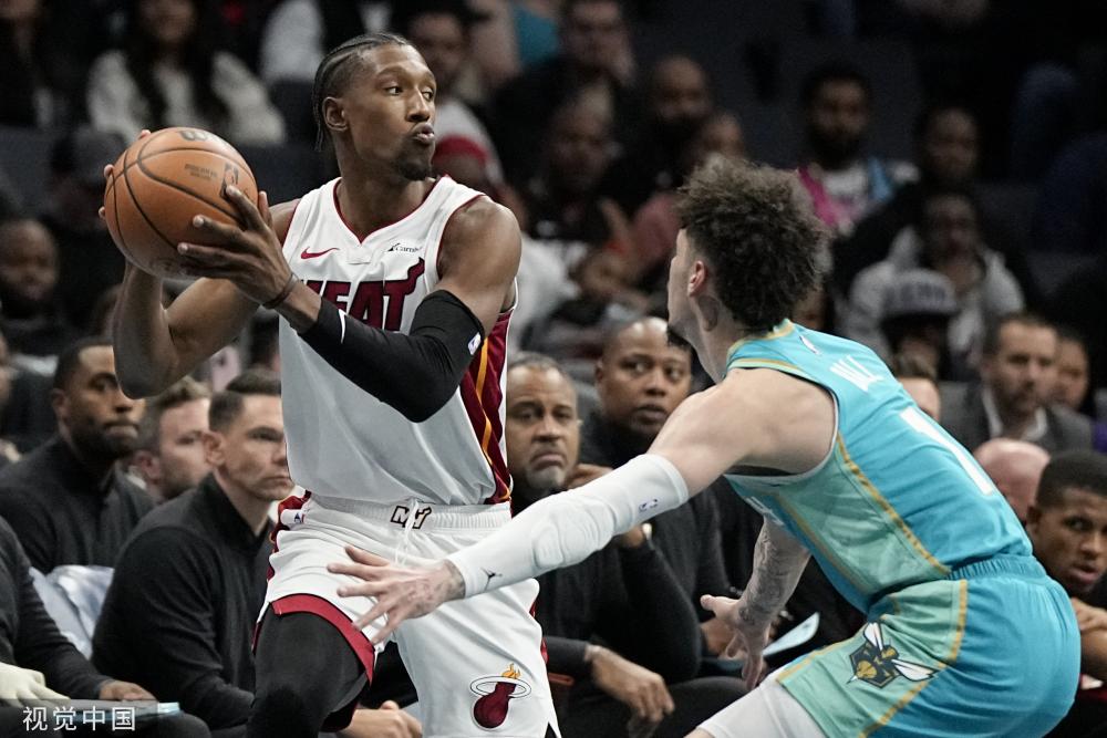 以其出色的 以其出色的