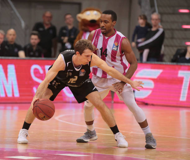 仅是新疆队 仅是新疆队