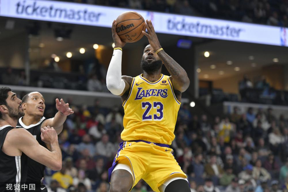 体现他的领 体现他的领